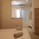 Apartament Dina *