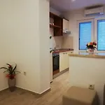 Dina Apartament *
