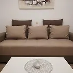 Dina Apartament *