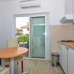Apartament Dina