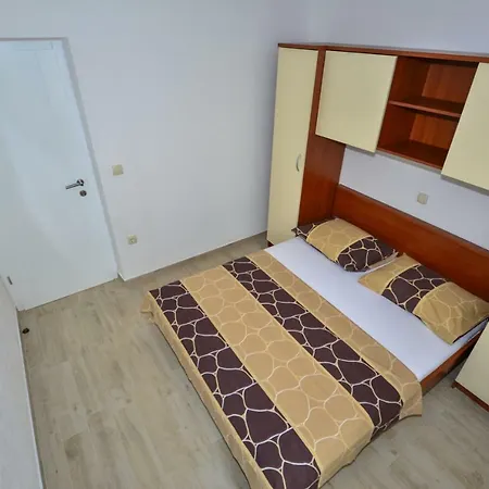 Dina Apartment