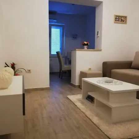 Apartment Dina Makarska