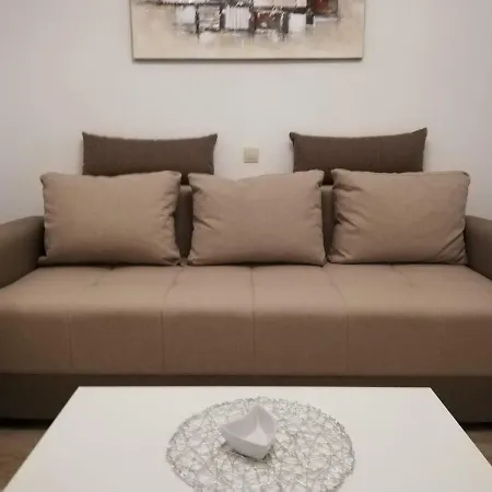 Dina Apartment *