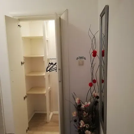 Apartment Dina