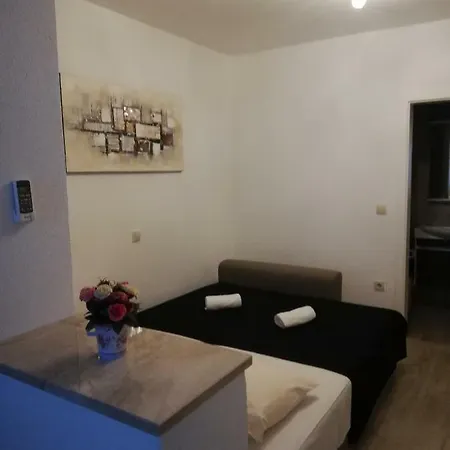 Apartment Dina