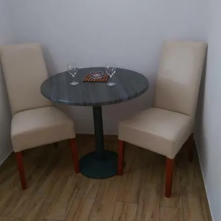 Dina *