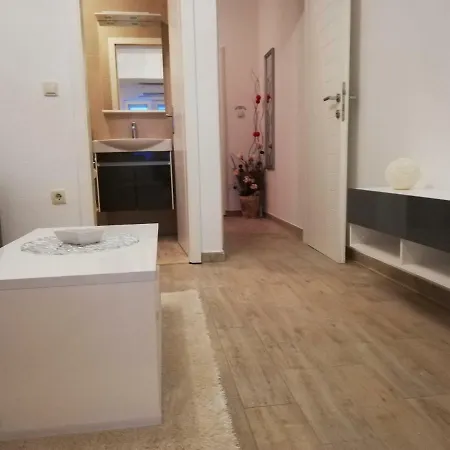 Lägenhet Dina